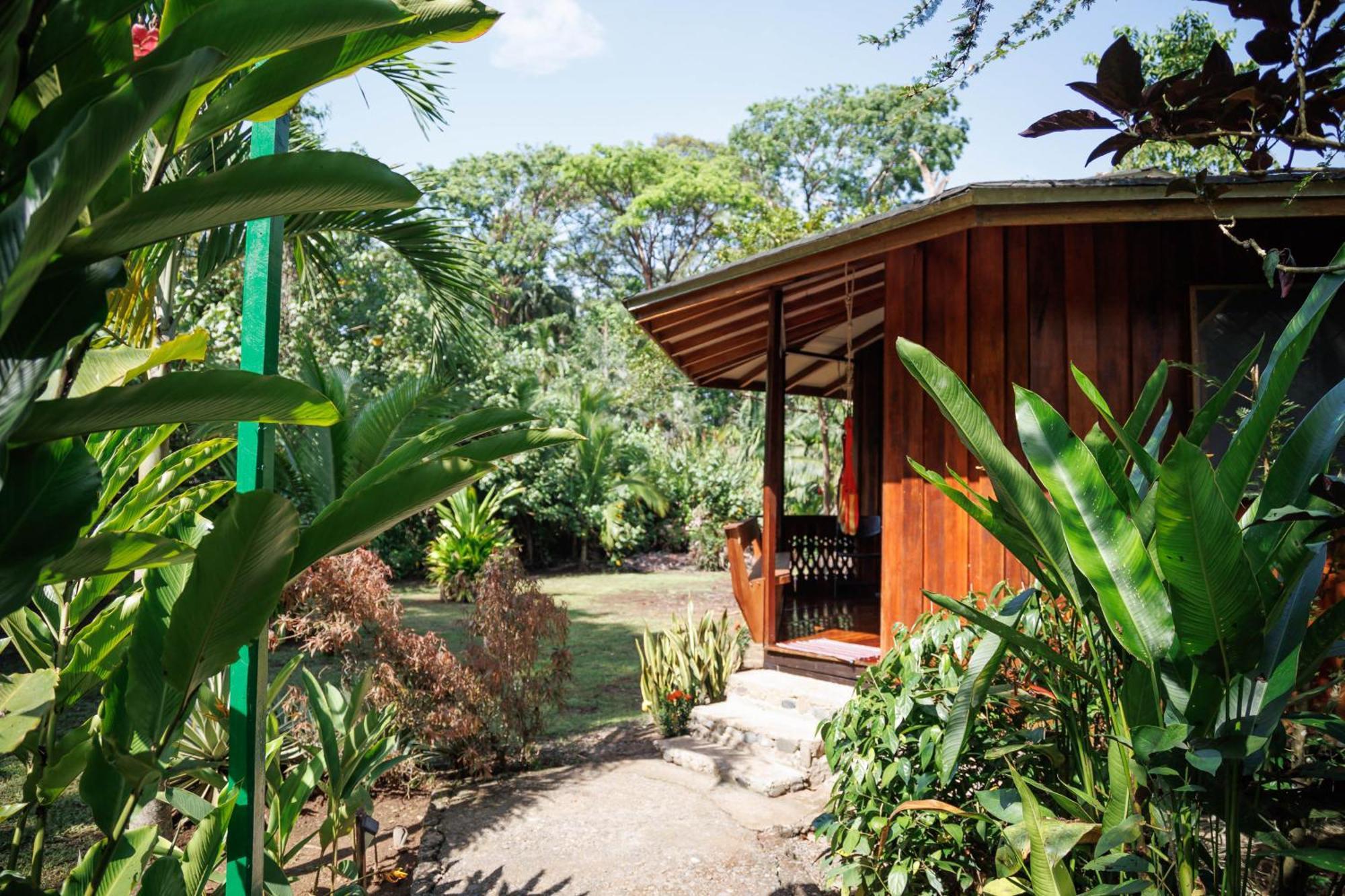 Bungalows Ache Cahuita Luaran gambar