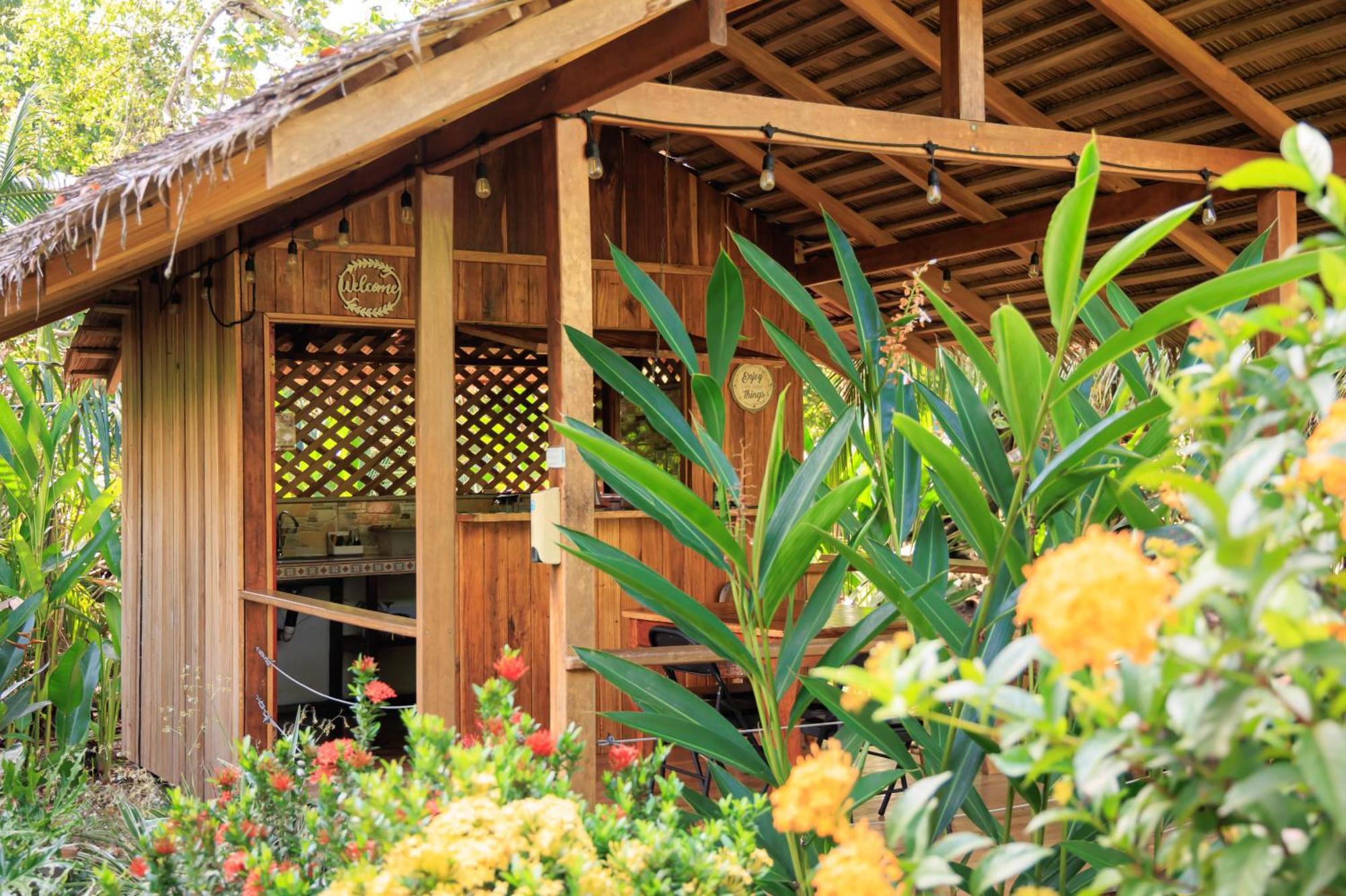 Bungalows Ache Cahuita Luaran gambar