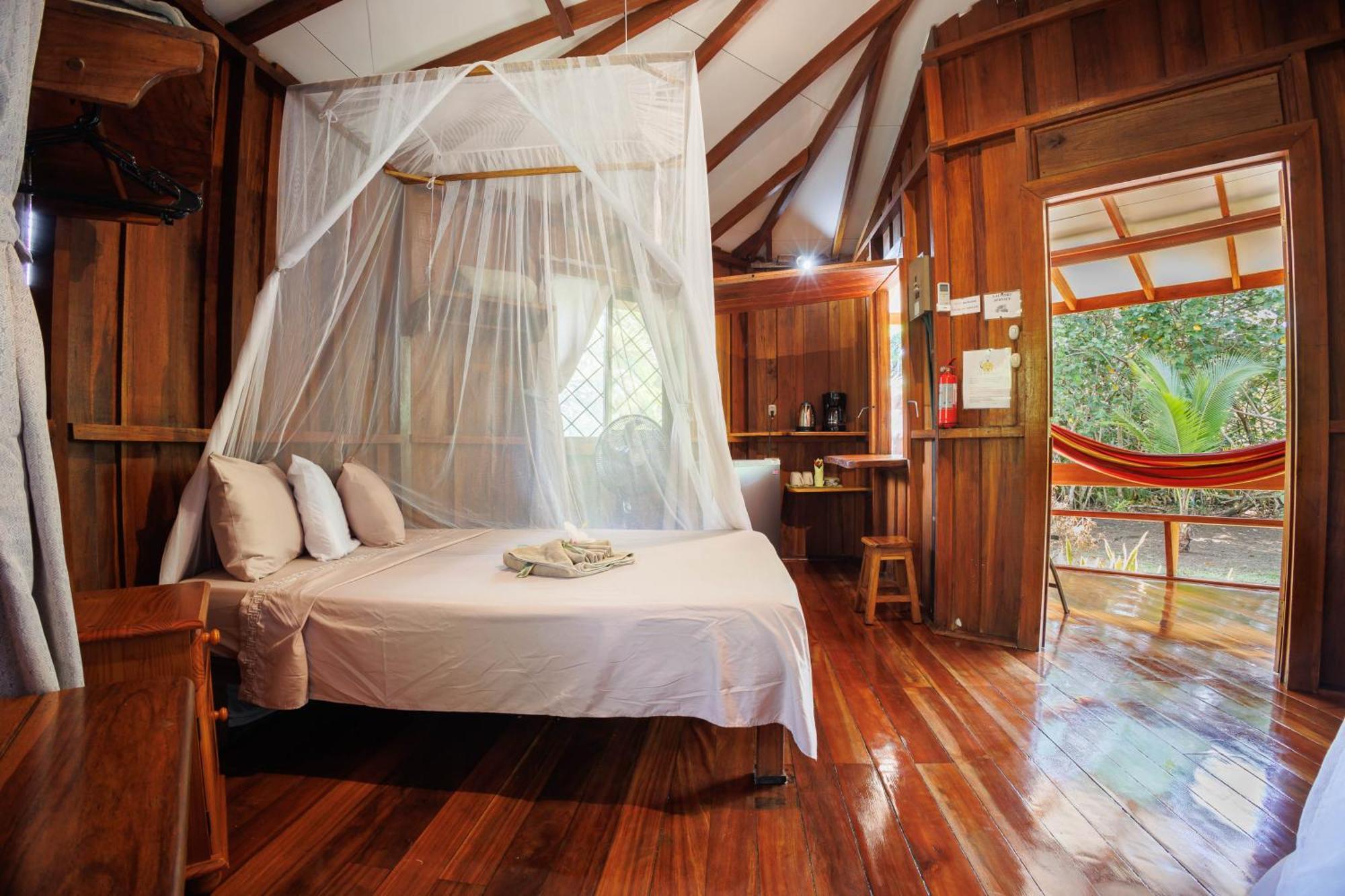 Bungalows Ache Cahuita Luaran gambar