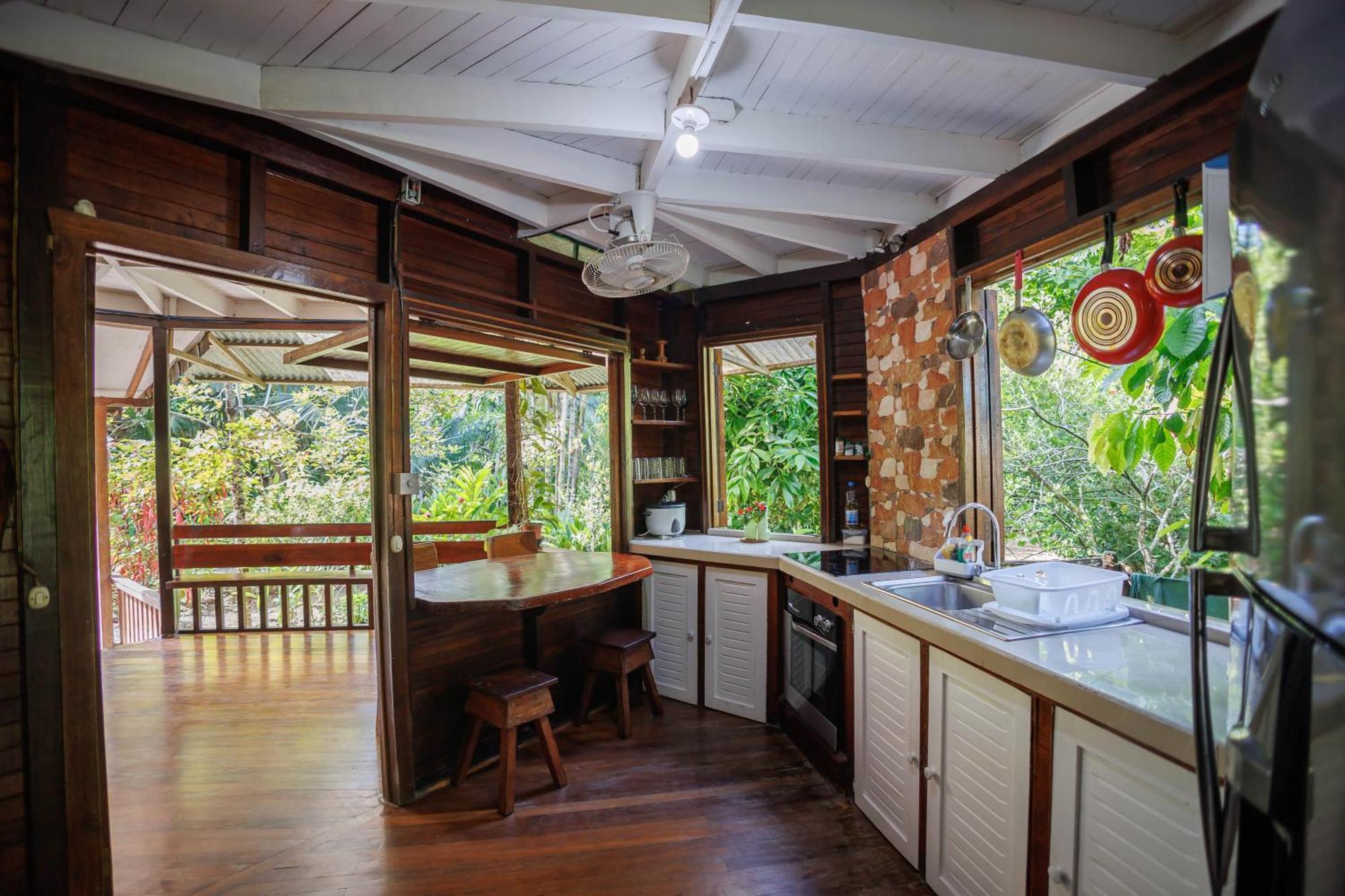 Bungalows Ache Cahuita Luaran gambar