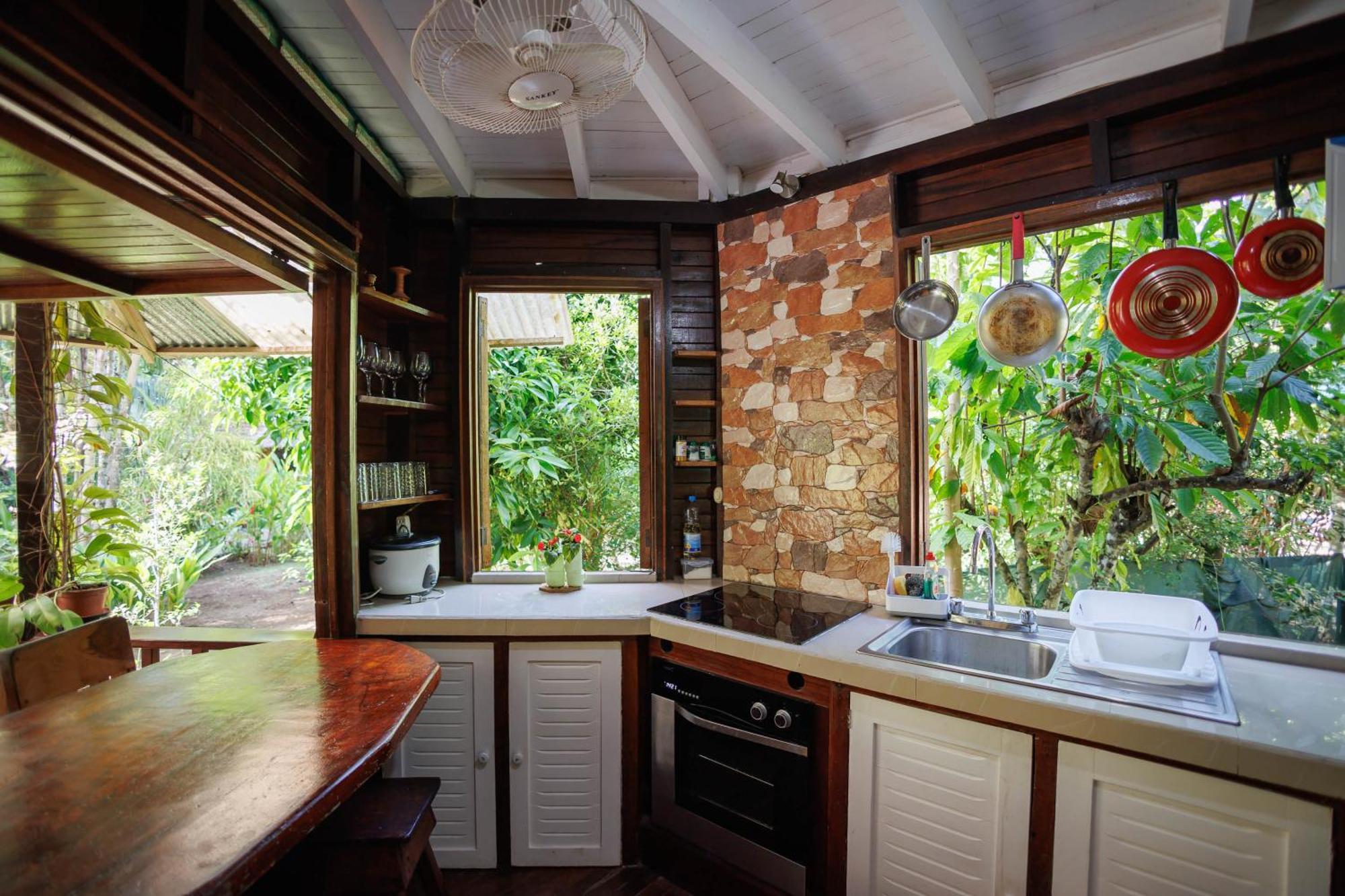 Bungalows Ache Cahuita Luaran gambar